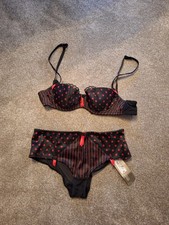 marks and spensers ceriso Red